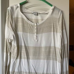 Long sleeve light sweater